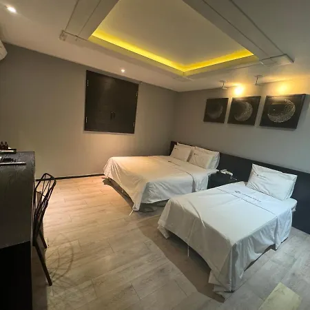 Urban Nest Hotel
